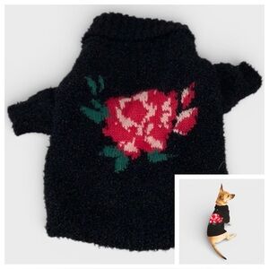 129 10/$50🏄🏻‍♀️ XS Dog Black Sweater with Rose Floral Design